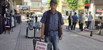 Karabük'te 54 yıldır ayakkabı boyacılığı yapan Hasan Etişken: İşimi severek yapıyorum