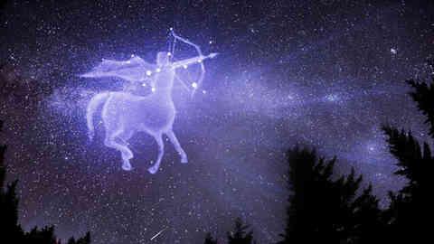 BALIK KADINI VE YAY ERKEĞİ UYUMU ll Balık burcu kadını ve Yay burcu erkeği aşk uyumu nasıldır? Balık burcu ve Yay burcu nasıl anlaşır?