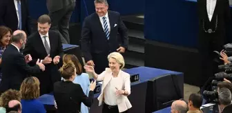 Ursula von der Leyen, Avrupa Birliği Komisyonu Başkanı olarak yeniden seçildi