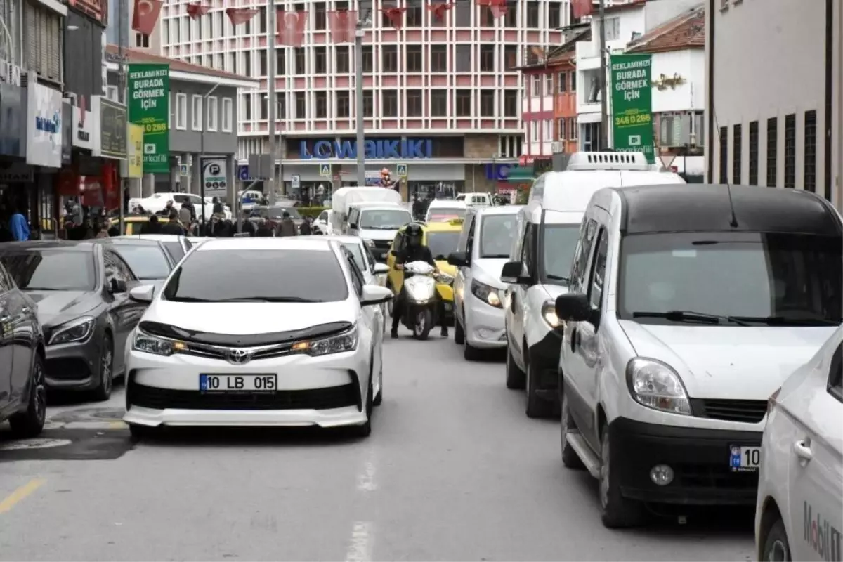 Balıkesir'de Haziran Ayında Trafiğe Kayıtlı Araç Sayısı 613 Bin 784'e Ulaştı