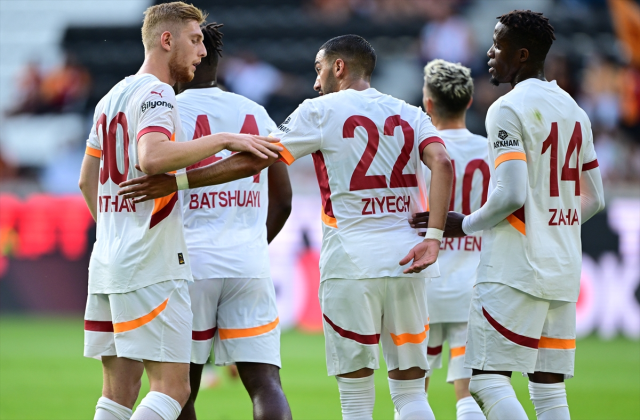 Galatasaray Trencin maçı kaç kaç bitti? Galatasaray- Trencin hazırlık maçından kareler