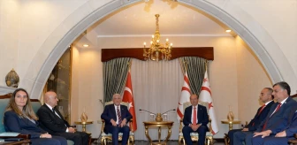 İYİ Parti Genel Başkanı Müsavat Dervişoğlu KKTC Başbakanı Ünal Üstel tarafından kabul edildi