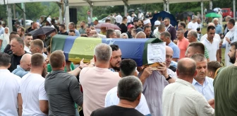 Bosna Hersek'te Sırplar Tarafından Katledilen 4 Kurban Toprağa Verildi