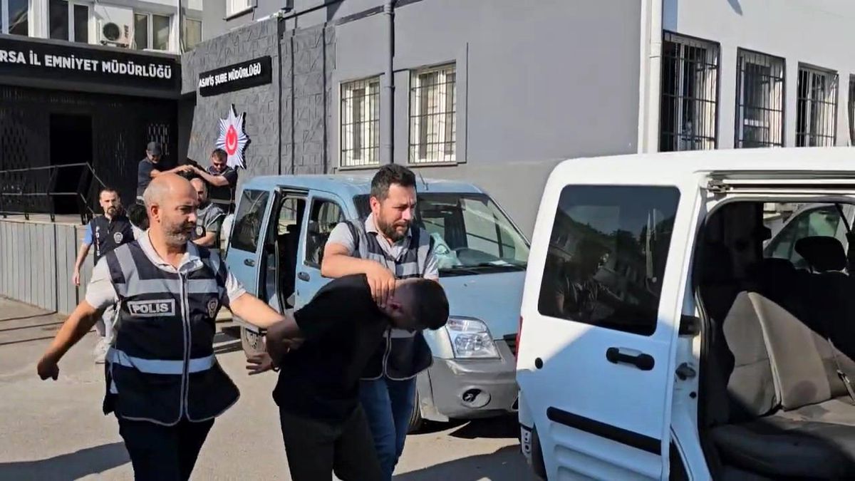 Bursa'da Fuhuş Operasyonu: 3 Şüpheli Tutuklandı, 7 Kadın Kurtarıldı