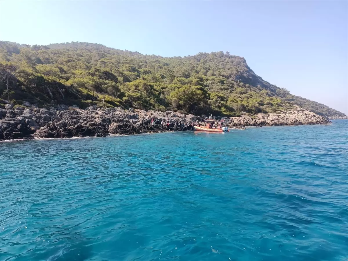 Fethiye'de 21 düzensiz göçmen kurtarıldı