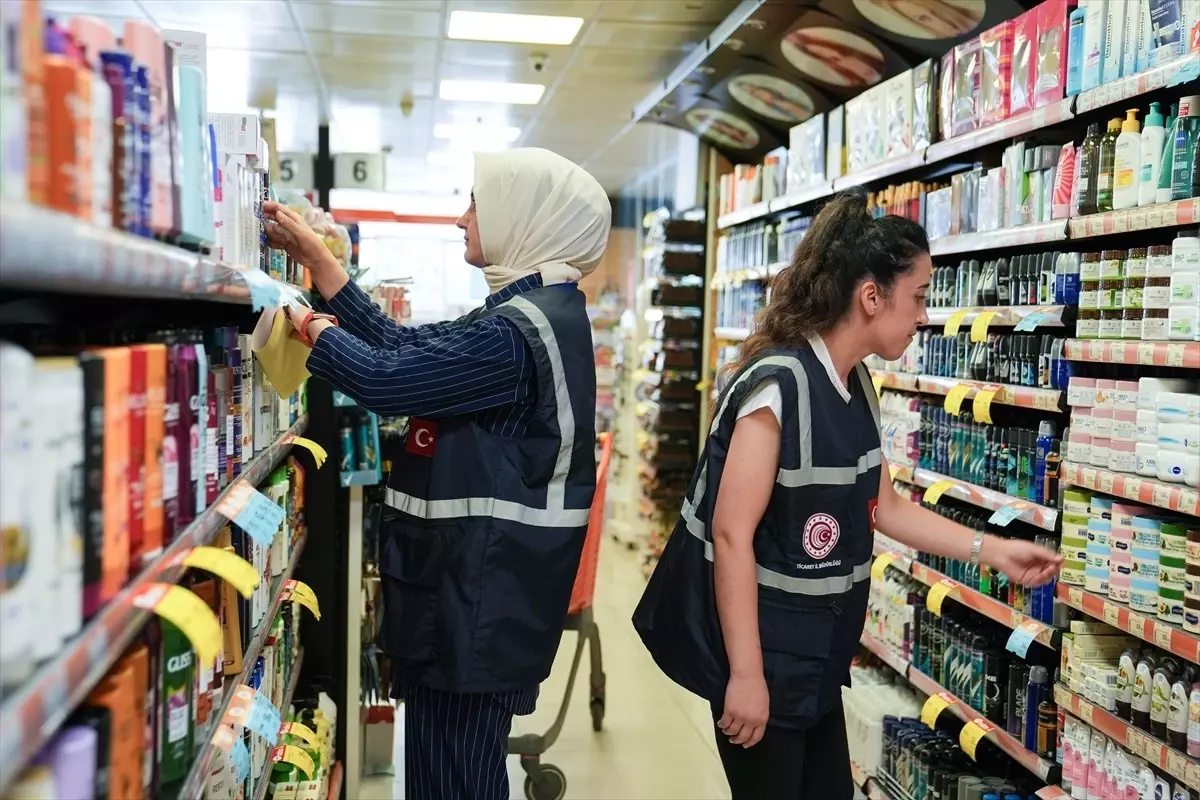 İstanbul'da Fiyat ve Stokçuluk Denetimleri Yapıldı