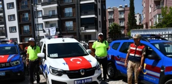 Hatay'da Emniyet Müdürlüğü ve Jandarma'ya 9 araç hibe edildi
