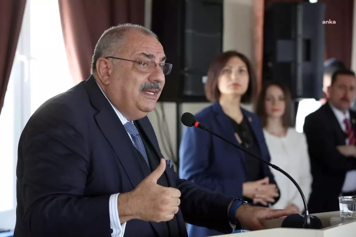 AKPM Türk Delegasyonu Başkanı Tuğrul Türkeş ile Ayyüce Türkeş Taş Arasında Tartışma