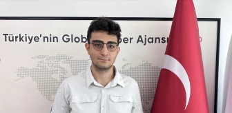 YKS Sözel Alanında Türkiye 3.'sü Olan Öğrenci Bilim İnsanı Olmak İstiyor