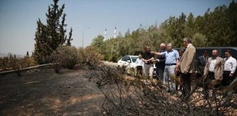 ADÜ Rektörü Bülent Kent, yangın bölgesinde inceleme yaptı