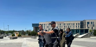 Kayseri'de Atatürk Anıtı'na Zarar Veren Şüphelilerin İlk Duruşması Görüldü