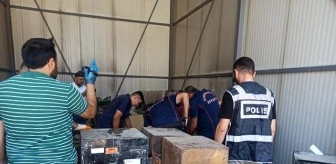 Elbistan'da deprem sonrası çıkarılan 37 çelik kasa açıldı