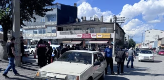 Erzurum'da muhtar araç içinde silahlı saldırıya uğradı