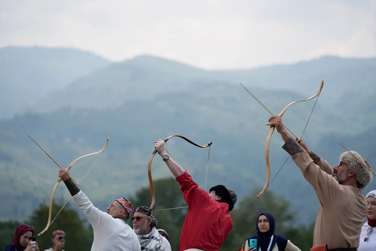 Türkiye Geleneksel Türk Okçuluk Federasyonu 21 Bin Lisanslı Sporcuya Ulaştı