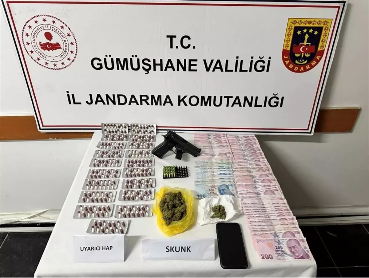 Gümüşhane'de Uyuşturucu Operasyonu: Evde Uyuşturucu Madde ve Para Ele Geçirildi
