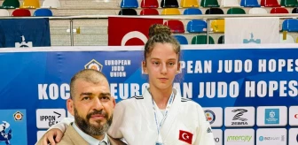 İzmir Büyükşehir Belediyesi Spor Kulübü judocusu Ekin İtmeç, Judo Yıldızlar Avrupa Kupası'nda ikincilik elde etti