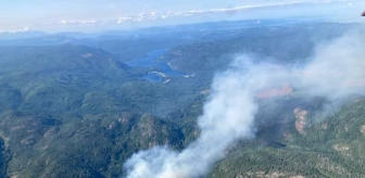 Kanada'nın Britanya Kolumbiyası Eyaletinde Orman Yangını Çıktı