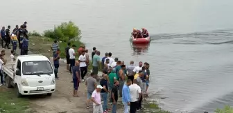 Edirne'de Nehirde Kaybolan 2 Kişi İçin Arama Kurtarma Çalışması Başlatıldı