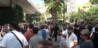 İstanbul'da kuaför ve beraberlerden 'Pazar günü tatil' kararına tepki