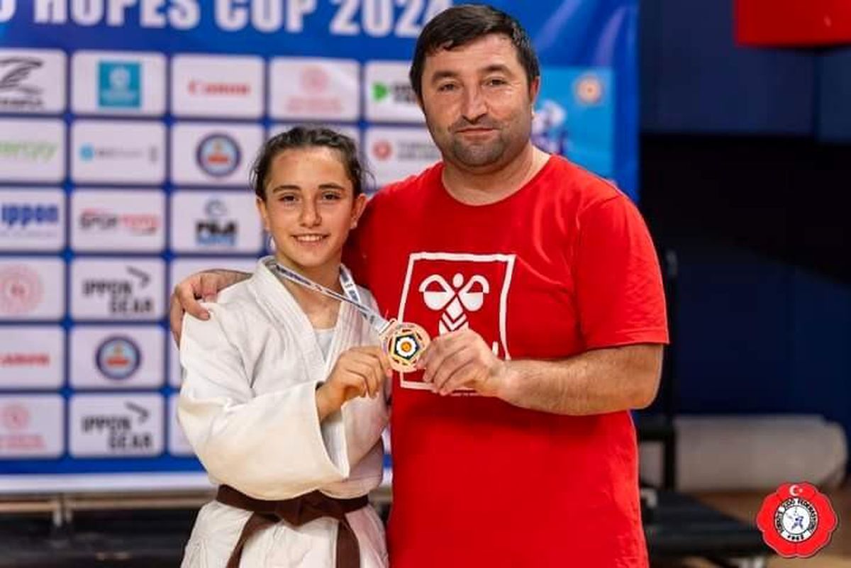 Bilecikli Judocu Ecrin Benlioğlu Avrupa Kupasında 3. oldu
