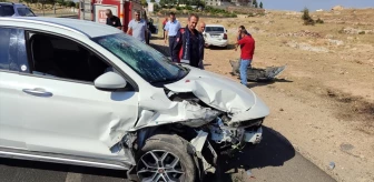 Mardin Midyat'ta Otomobil Kazası: 5 Yaralı