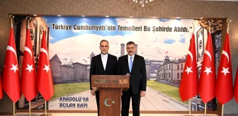 İran Büyükelçisi Erzurum Valisini Ziyaret Etti