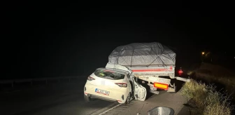 Amasya'da otomobilin tır ile çarpışması sonucu 5 kişi yaralandı