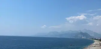 Antalya'da Sıcaklık ve Yüksek Nem Etkisi Devam Ediyor