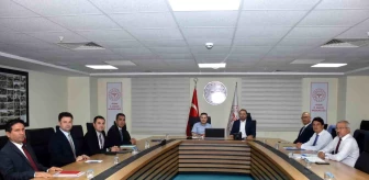 Aydın Vali Yardımcısı Kamuran Mustafa Ballı, İl Sağlık Müdürü Dr. Eser Şenkul'u ziyaret etti