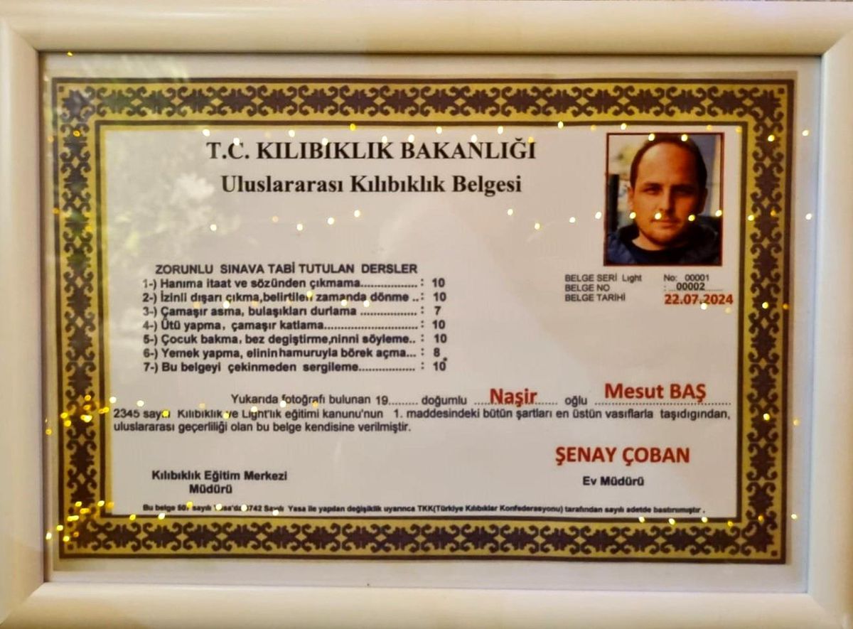 Arkadaşlarından ilginç sürpriz: 'Kılıbıklık belgesi'