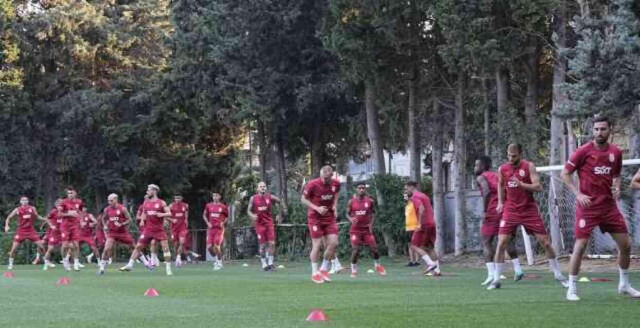 Galatasaray Lecce maçı ilk 11'i! Galatasaray'ın Lecce maçı 11'i belli oldu mu, ilk 11'de kimler var? Galatasaray Lecce maçı ilk 11'i! Galatasaray'ın Lecce maçı 11'i belli oldu mu, ilk 11'de kimler var?