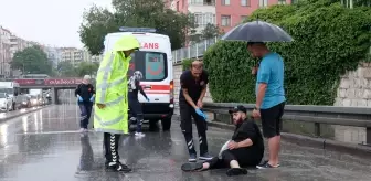 Konya'da Sağanak Yağış: Alt Geçitler Suyla Doldu, Motosiklet Sürücüsü Yaralandı