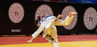 Ümraniye Belediyesi Spor Kulübü, Uluslararası Karete Do Şampiyonası ve Judo Yıldızlar Avrupa Kupası'nda 9 madalya kazandı