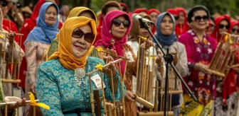 Endonezya'da Ulusal Kebaya Günü kutlamaları