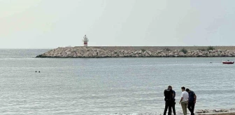 Mersin'de Denize Giren Kişi Boğularak Hayatını Kaybetti