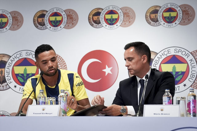 Fenerbahçe, Youssef En-Nesyri için imza töreni düzenledi! Youssef En-Nesyri kaç yıl anlaştı?