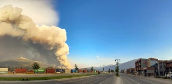 Kanada'da Orman Yangını Jasper Kasabasına Ulaştı