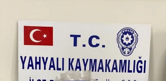 Kayseri'de uyuşturucu operasyonunda 5 zanlı gözaltına alındı