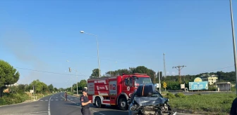 Samsun'da otobüsle çarpışan otomobilde yolcu yaralandı