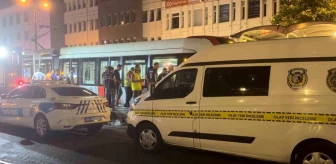 İstanbul Fatih'te Tramvay Kazası: Bir Kişi Hayatını Kaybetti