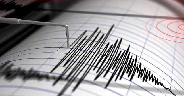 В Карлыове, районе Бингёля, произошло землетрясение магнитудой 4,2.