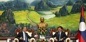 Çin Dışişleri Bakanı Wang Yi, Laos Cumhurbaşkanı ile görüştü