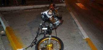 Edirne'de motosiklet ve otomobil çarpışması: Bir sürücü ağır yaralandı