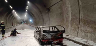 Kahramanmaraş'ta Otomobil Alev Aldı