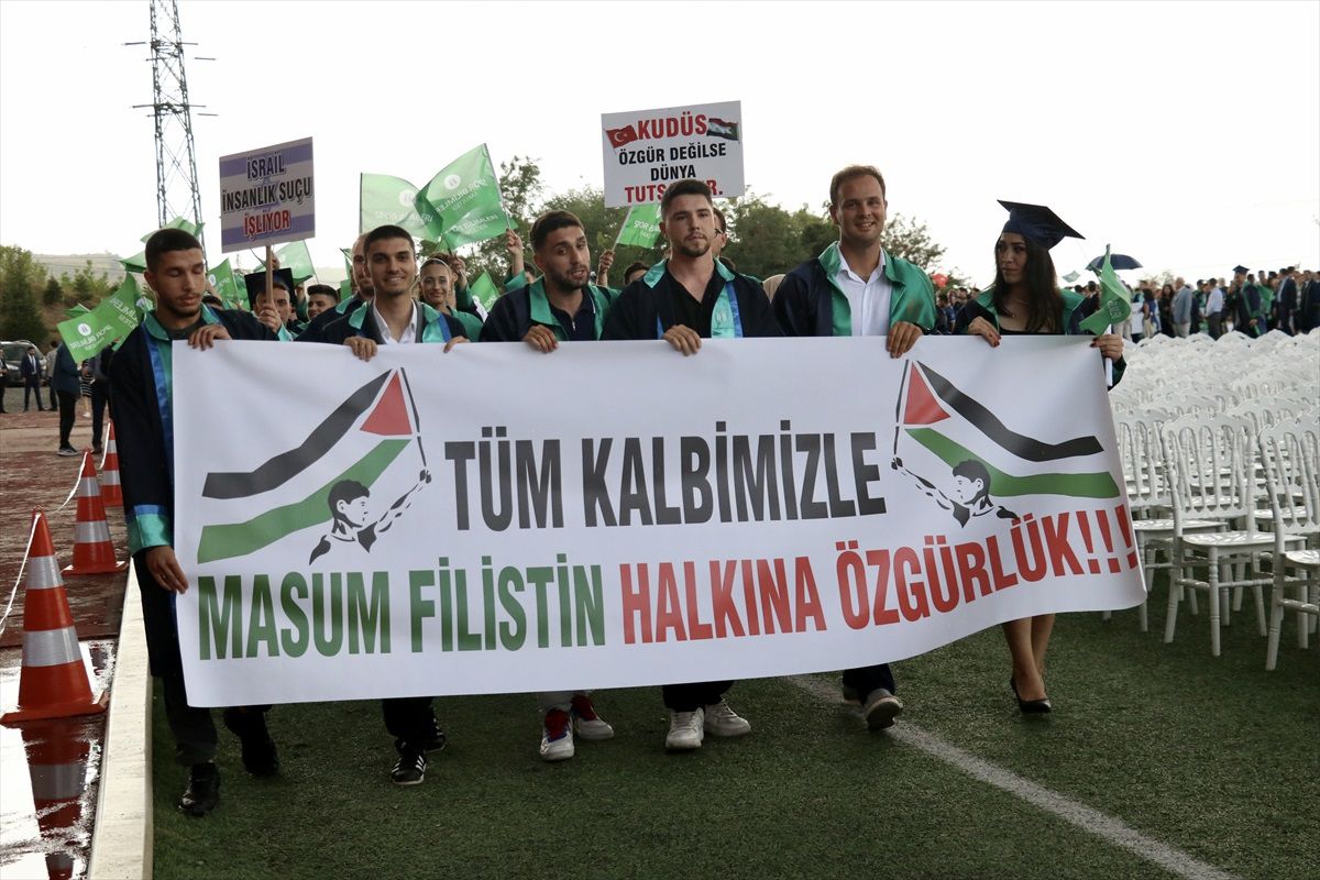 SUBÜ 2023-2024 Akademik Yılı Mezunları Diplomalarını Aldı