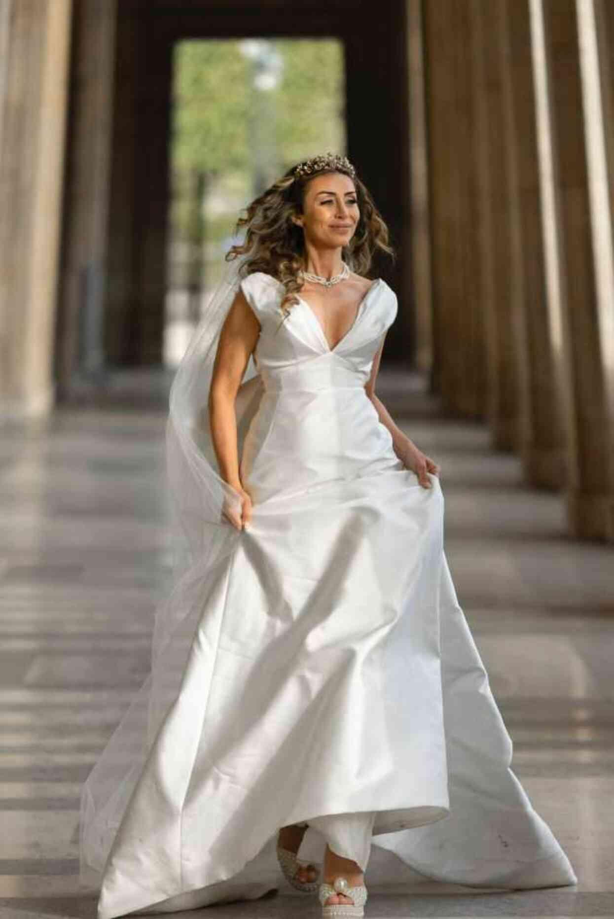 Türk İnfluencer Serap Oğuz ve İş Adamı Cihan Delipınar'ın Masalsı Paris Düğünü