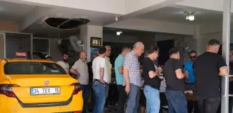 İstanbul'da taksiciler taksimetre güncellemesi için kuyruk oluşturdu