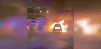 Bursa'da Yol Kenarında Taksi Alev Aldı