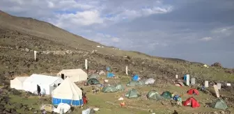 Kadınlar Ağrı Dağı'na Tırmanış Yaptı