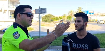 Antalya'da trafikte tehlike oluşturan sürücüye polis nasihat etti